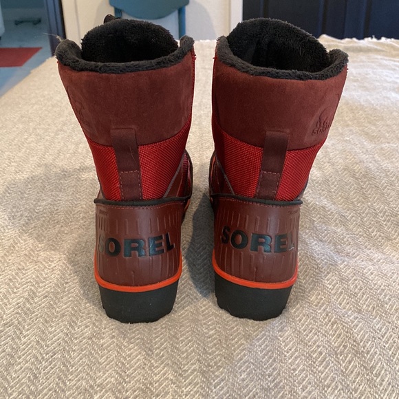 Adorable Snow ❄️🥾 - Picture 4 of 6